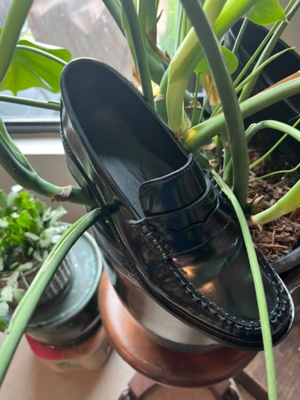 G.H. Bass Black Leather Penny Loafer, with a 1.5 block heel, 8M. - Picture 10 of 12